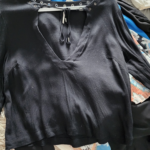 Tops - Picture 8 of 13